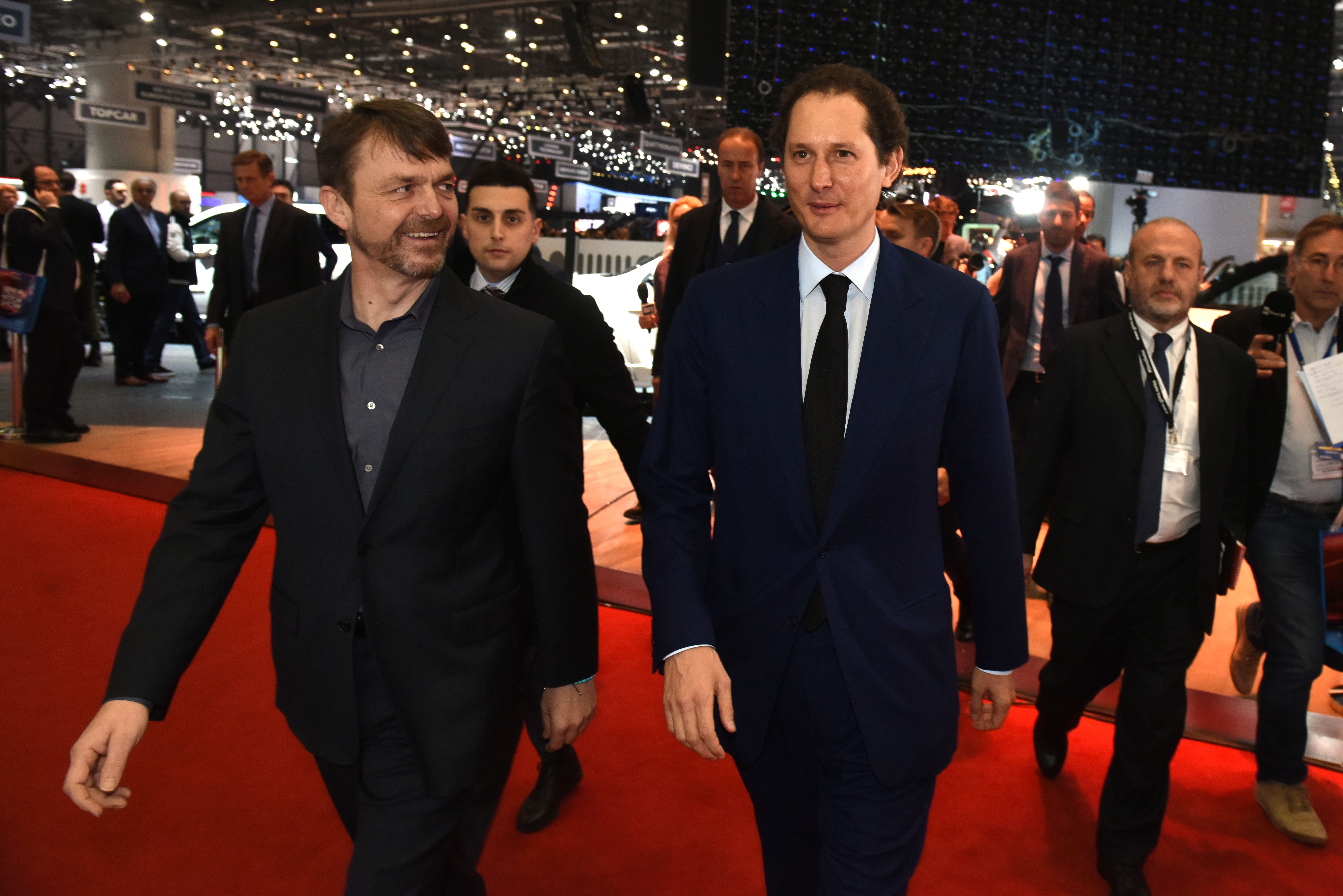 Titoli e azioni italiani in odore di fusione