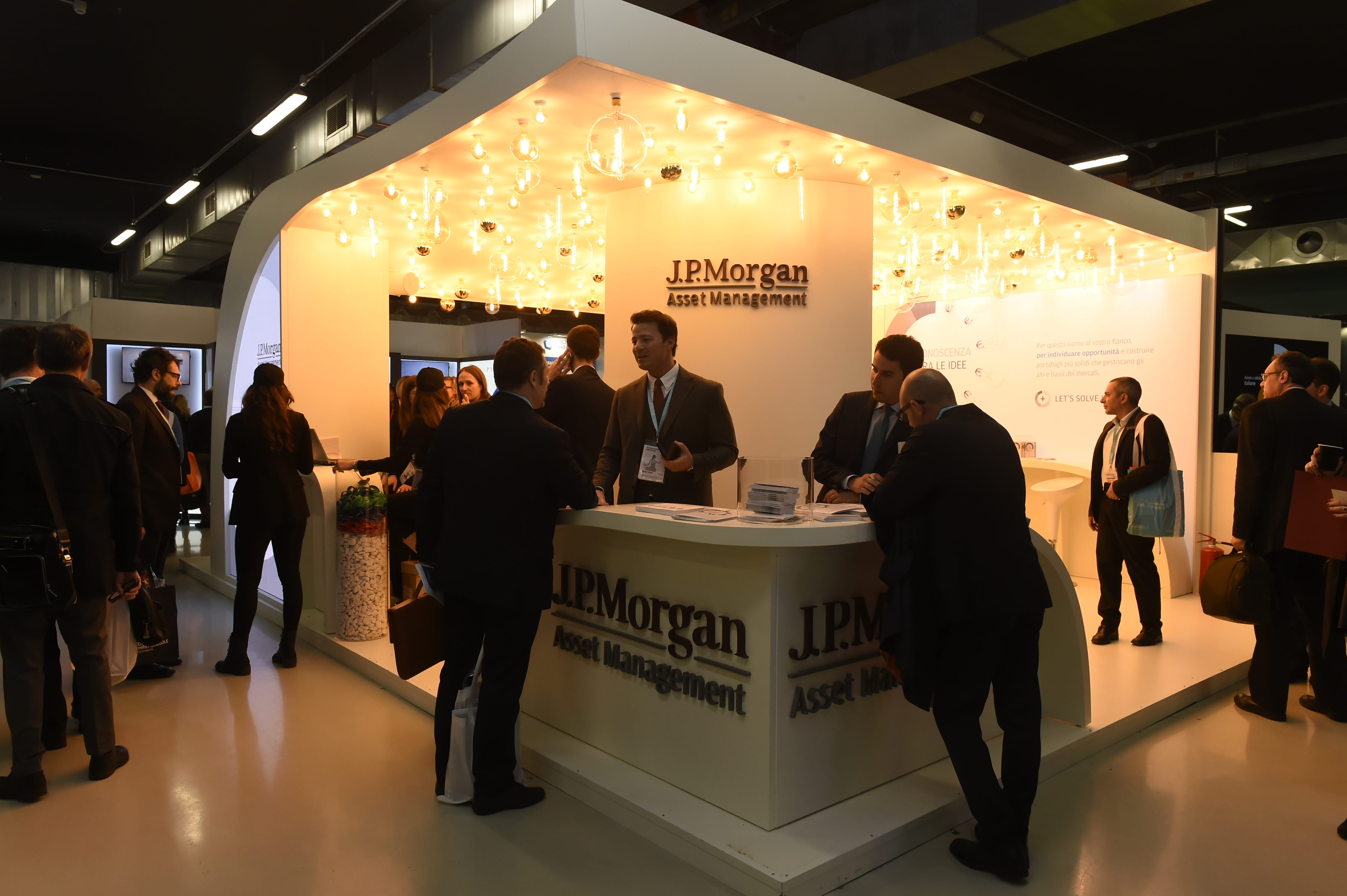 panico sui mercati ma comprare