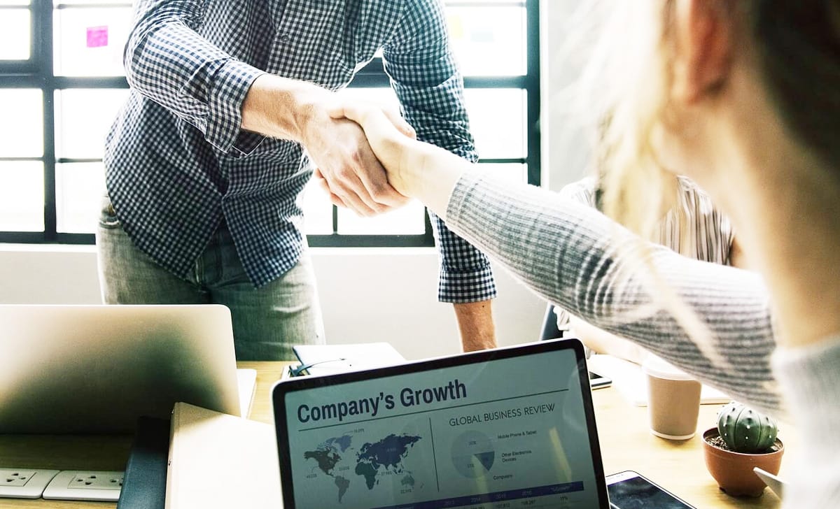 Rendimenti da dividendi annuali superiori al 9.5%