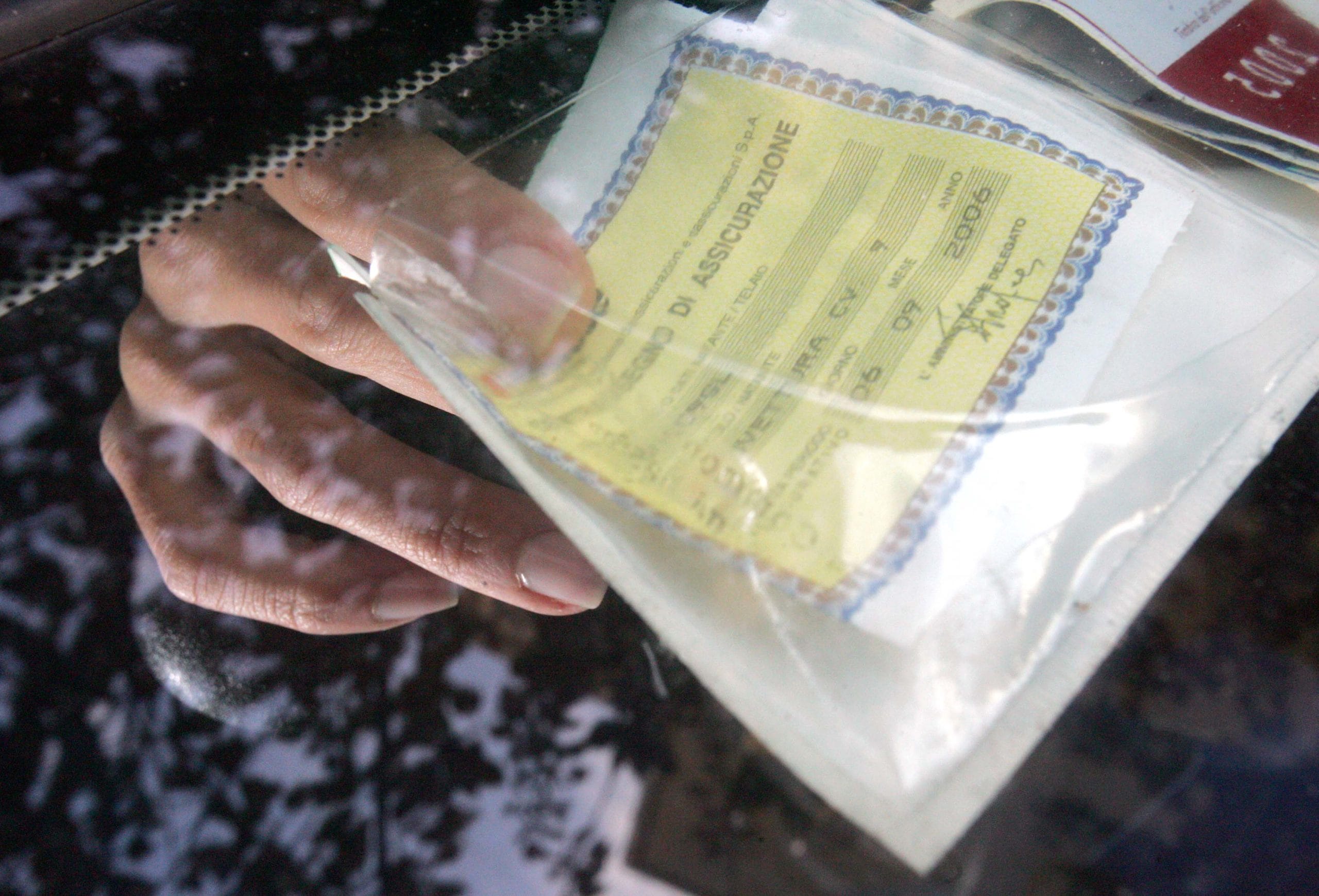 Come risparmiare sull’assicurazione auto e moto