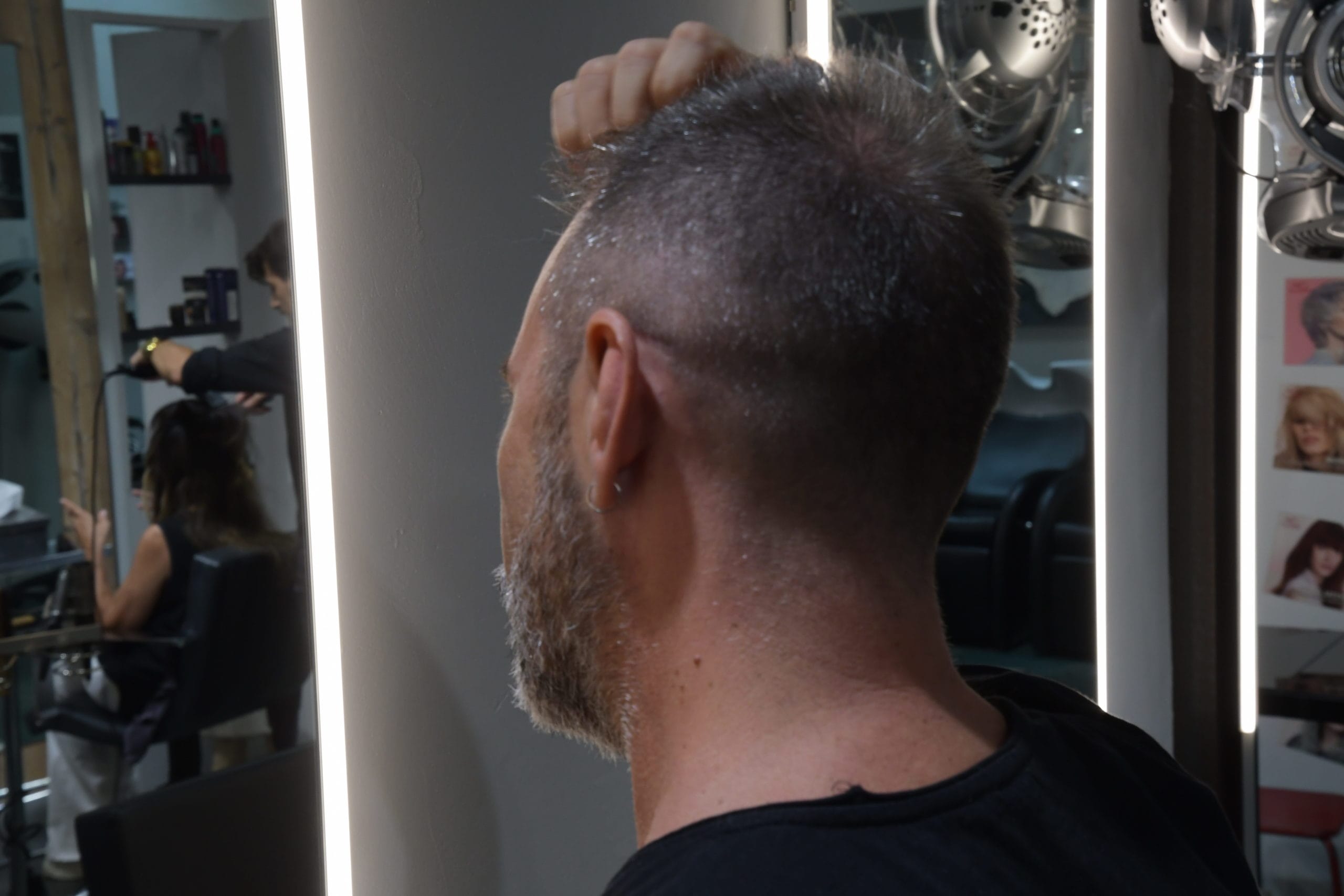 Come stimolare la ricrescita dei capelli in modo naturale