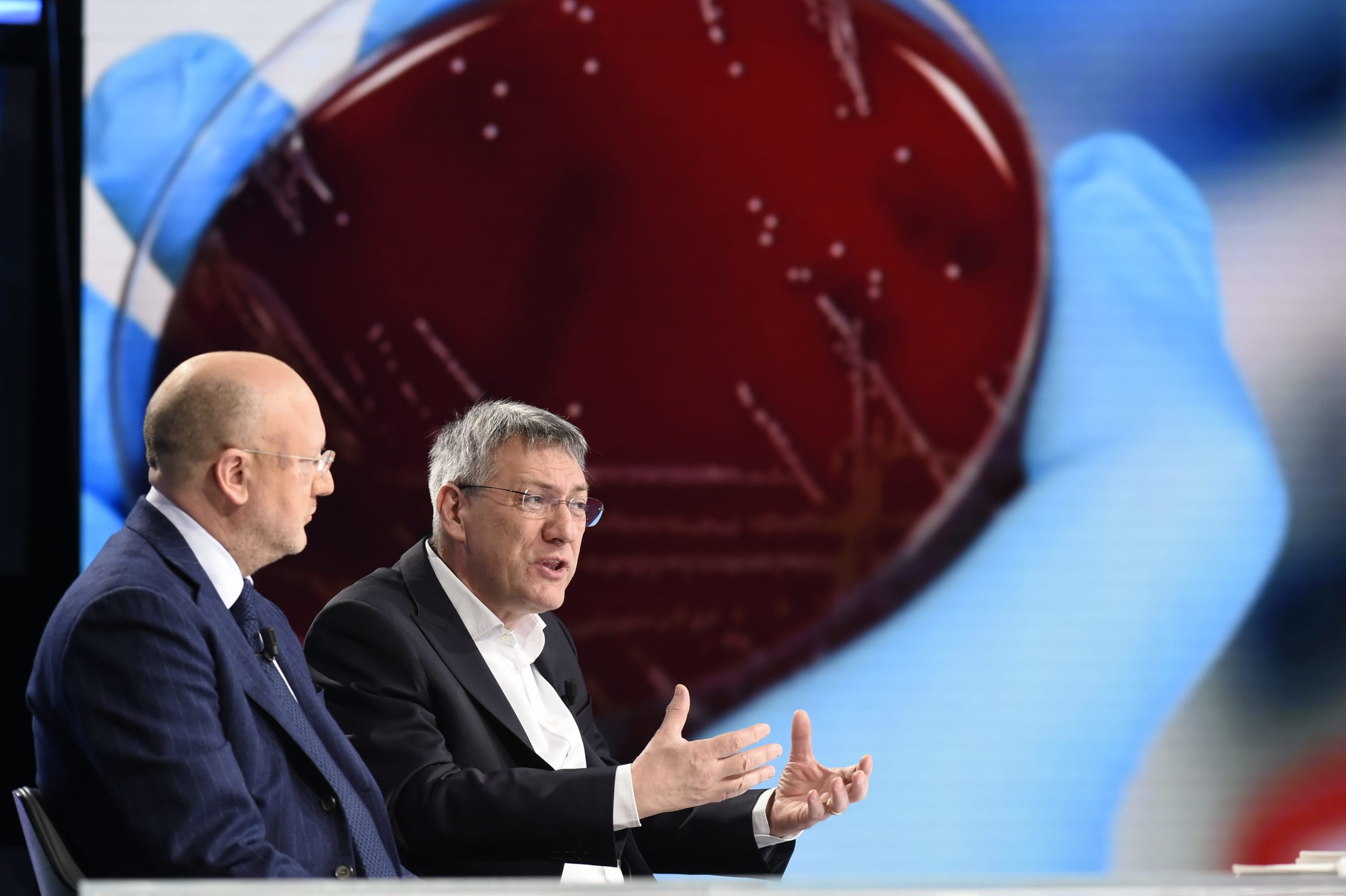 Sondaggi Confindustria e Confcommercio stimano elevati rischi fallimenti delle attività