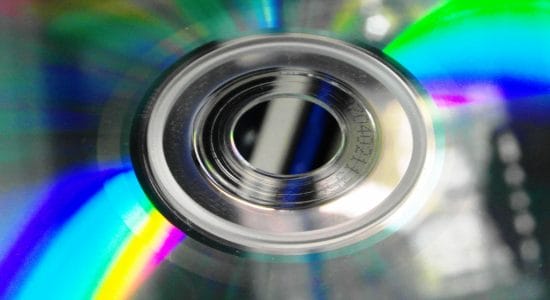 Prima di buttare i tuoi vecchi CD ROM leggi quest'articolo, cambierai subito idea!