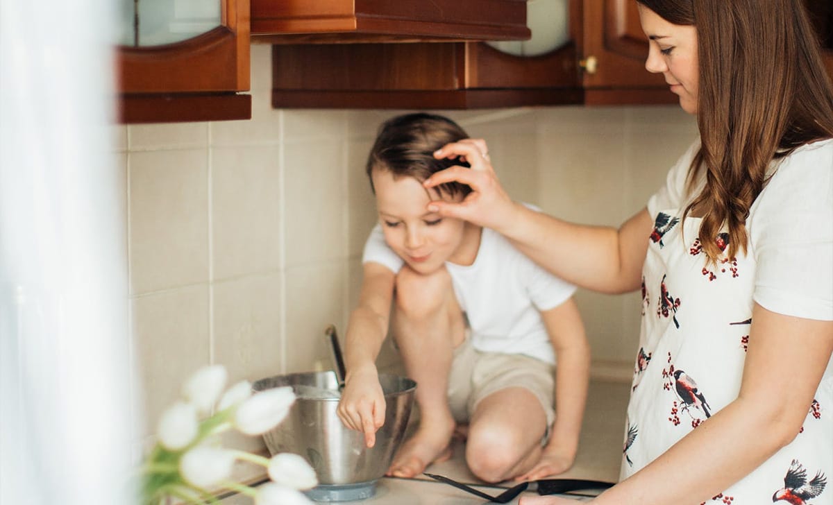 in cucina con i figli