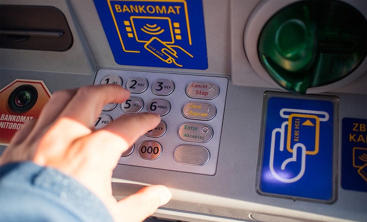 sportello bancomat