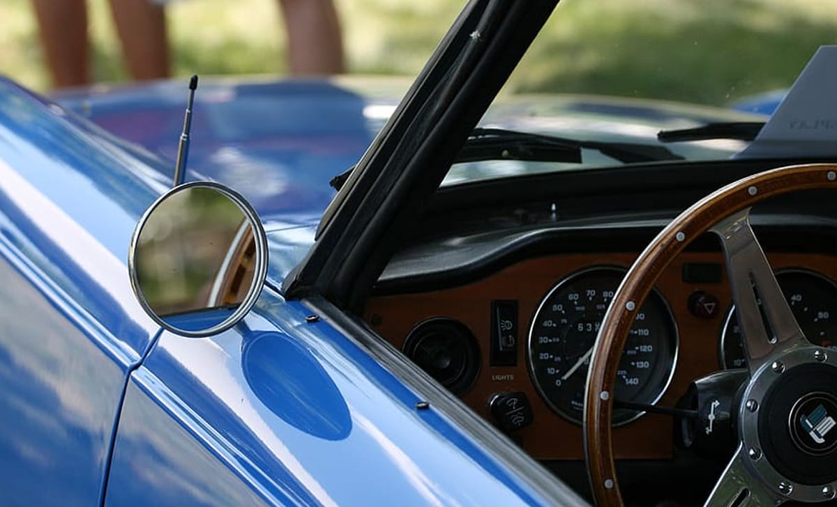 auto con finestrini aperti