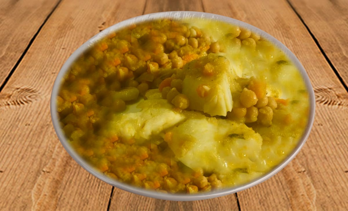 un piatto di baccalà e ceci