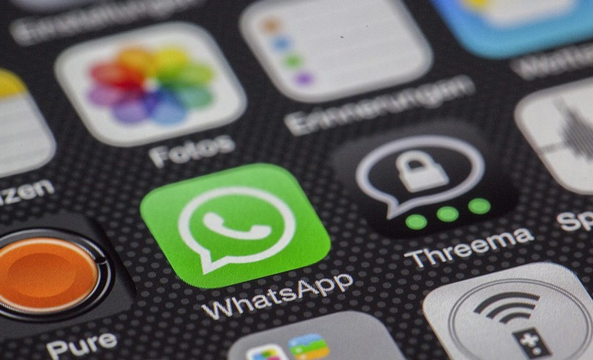 icona di WhatsApp in primo piano