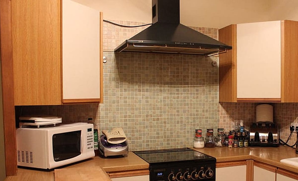 Forno a microonde in cucina