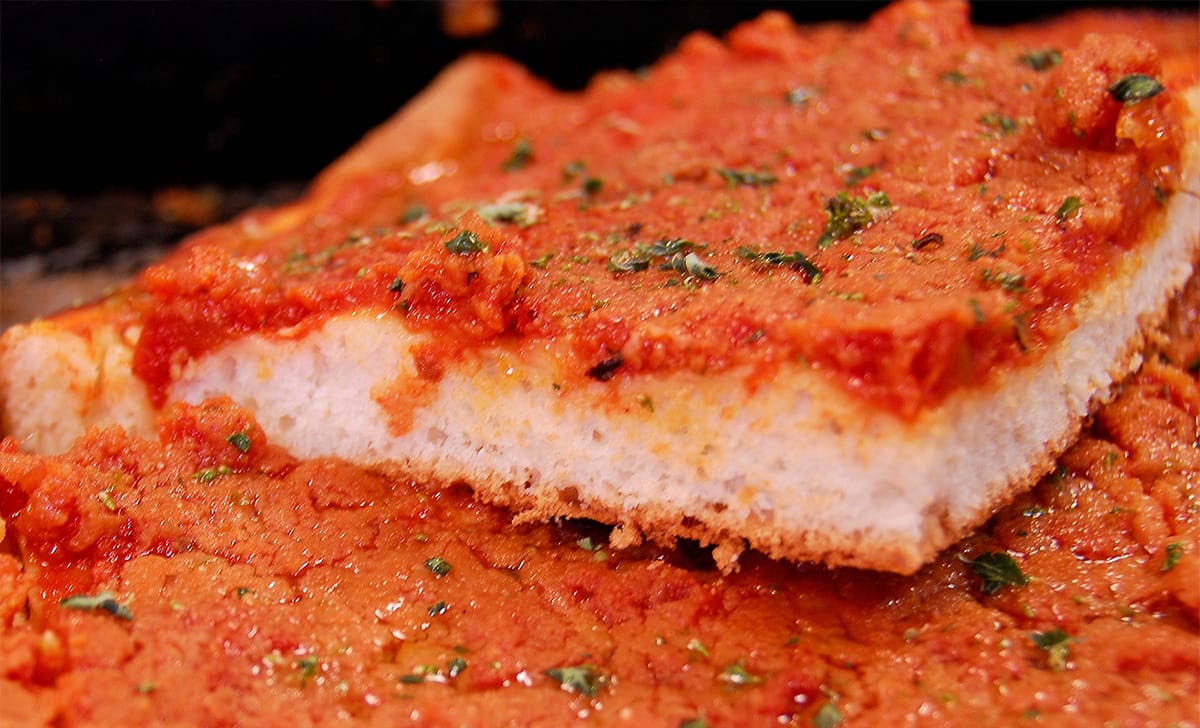 sfincione palermitano