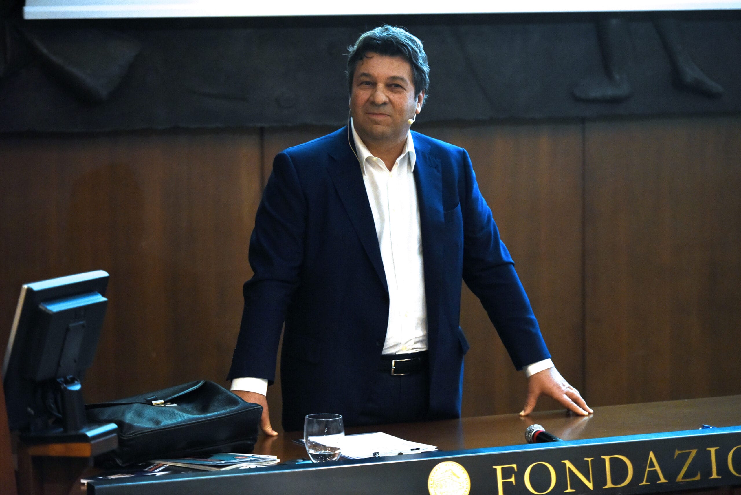 Blue Financial Communication