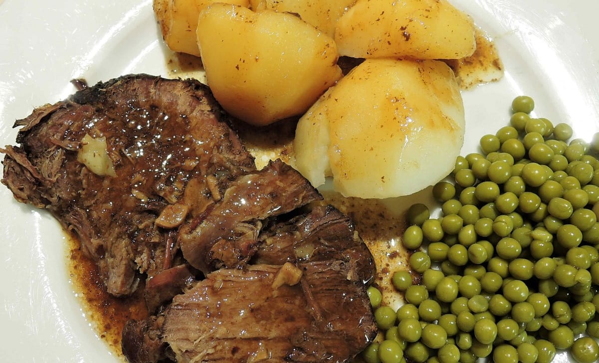 carne piselli patate