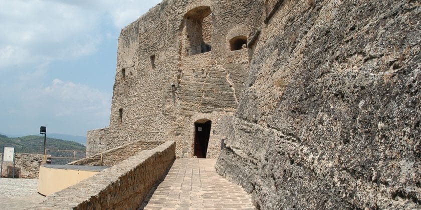 borgo santa severina castello