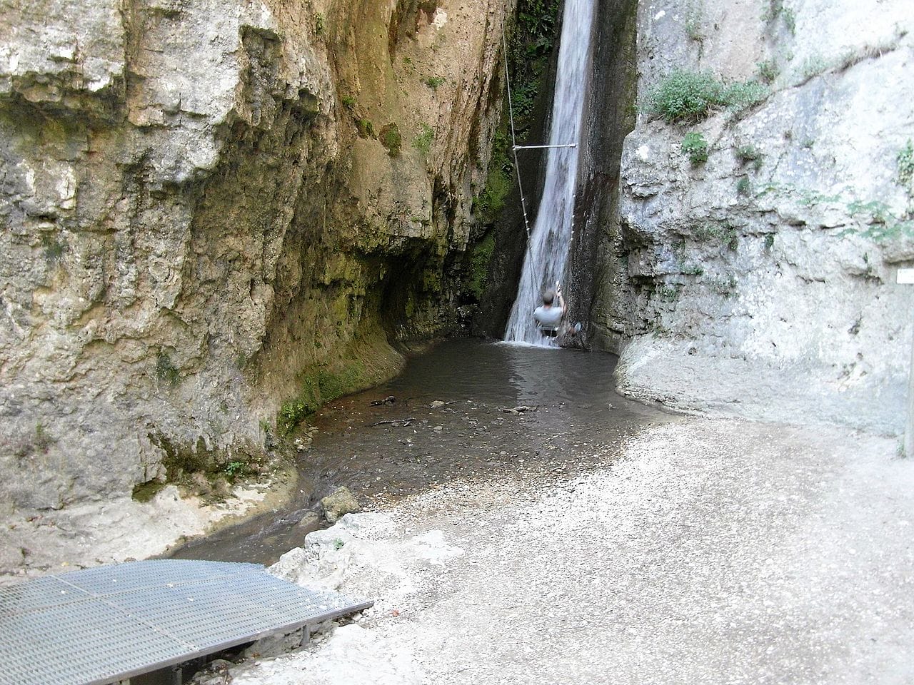 Parco delle Cascate di Molina, altalena
