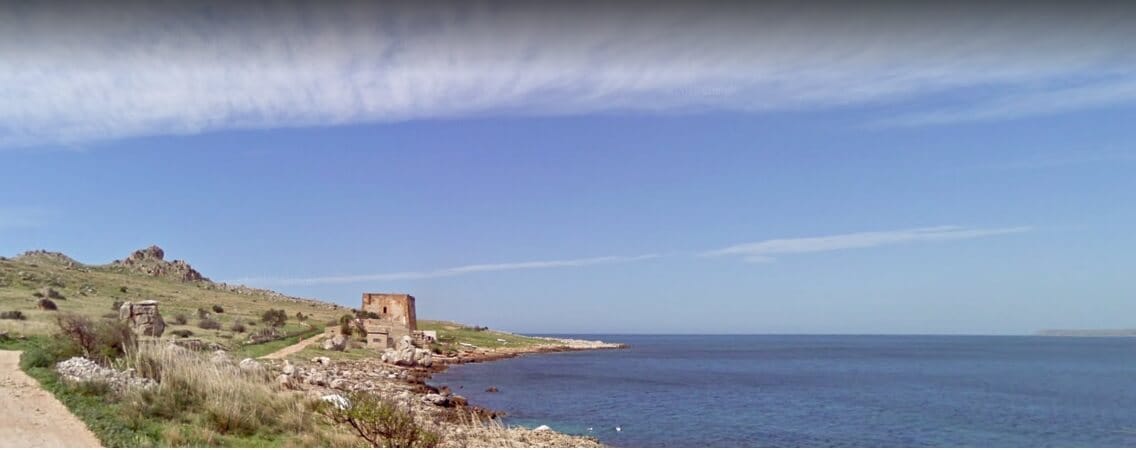 spiaggia torre di tono