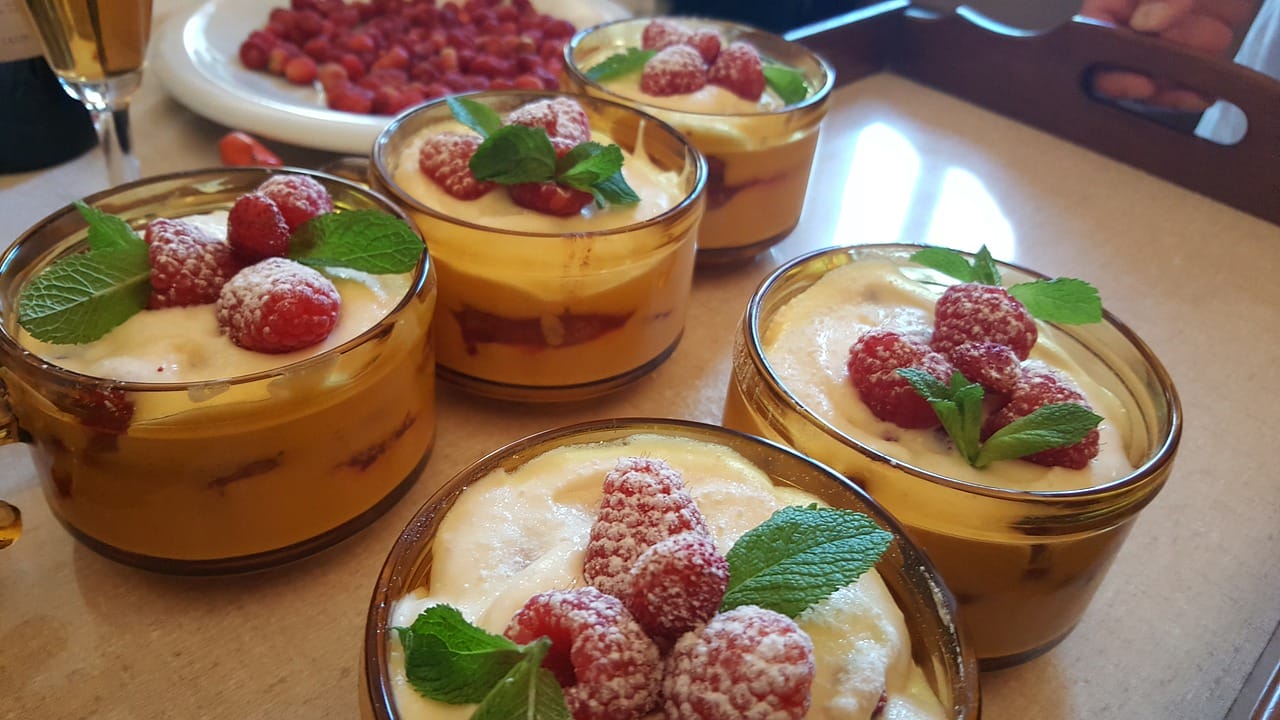 tiramisu ai frutti di bosco