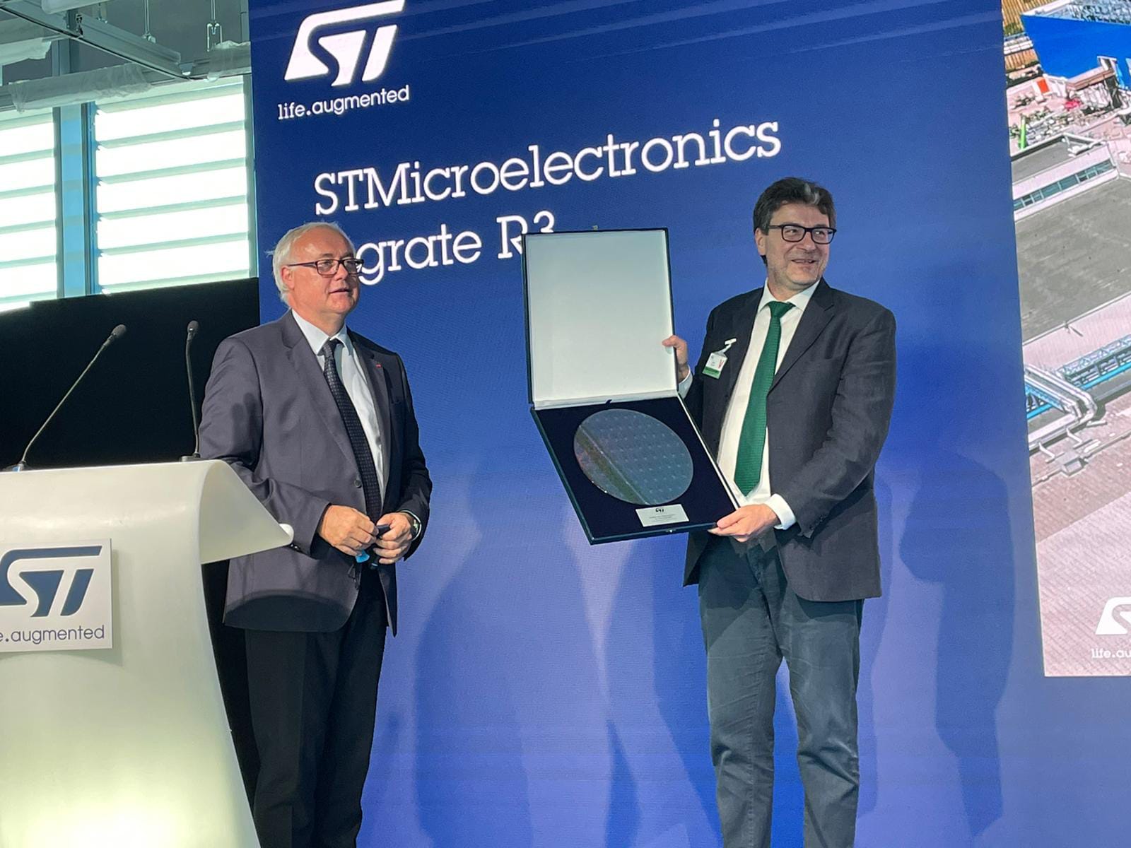 STMICROELECTRONICS