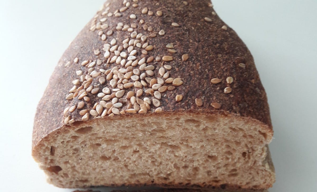 pane tumilia