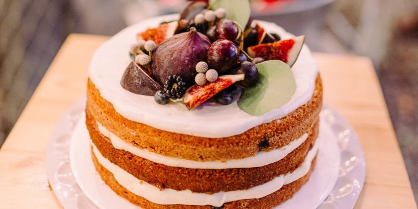 Istruzioni per realizzare una torta finta a più piani per compleanno ed  eventi