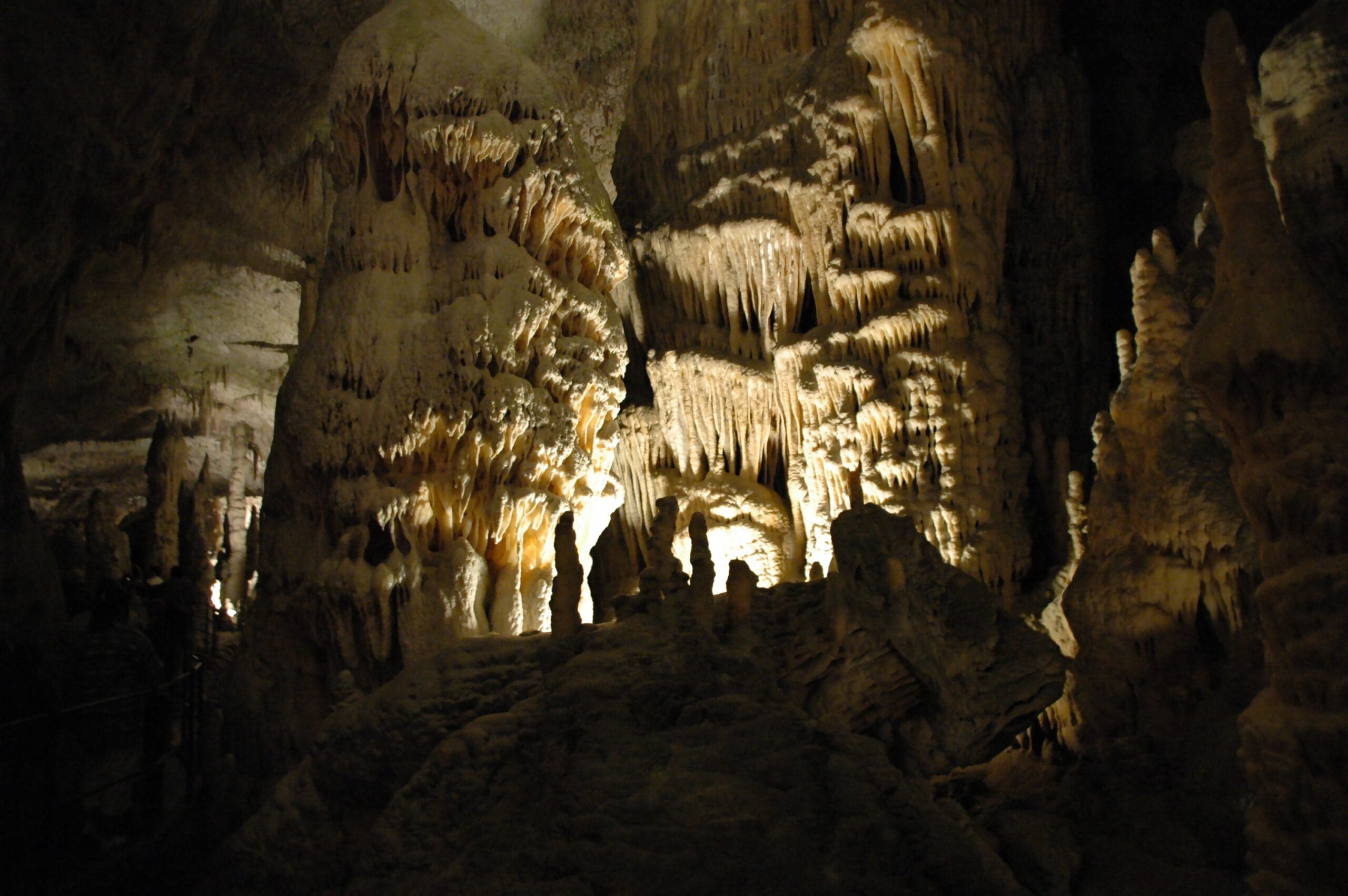 Grotte di Postumia