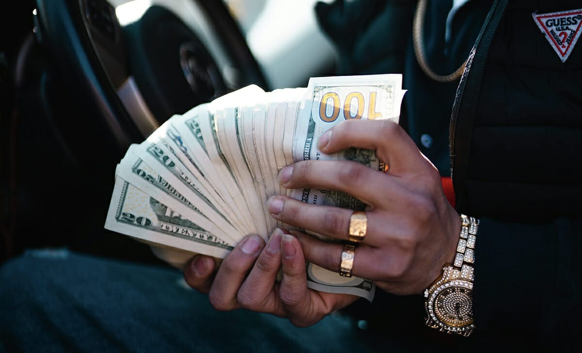 Arrivano soldi a palate per questo segno dopo il 7 gennaio