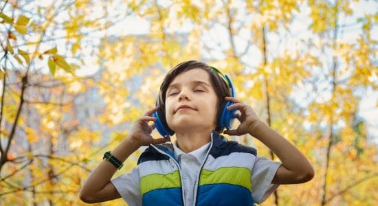 Cosa succede al cervello quando ascoltiamo musica