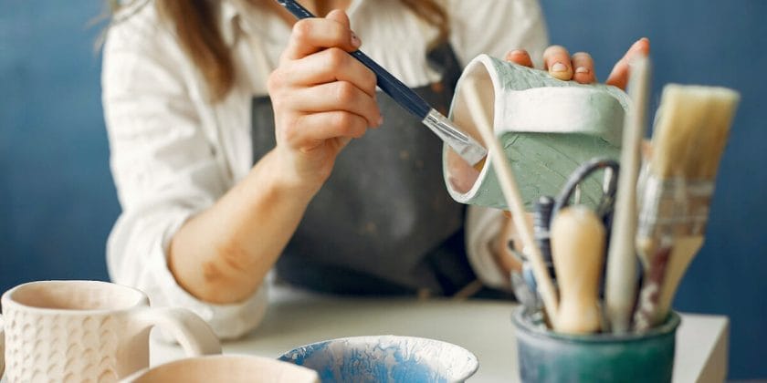 3 idee creative che pochi conoscono per dipingere e decorare i vasi di  terracotta col fai da te