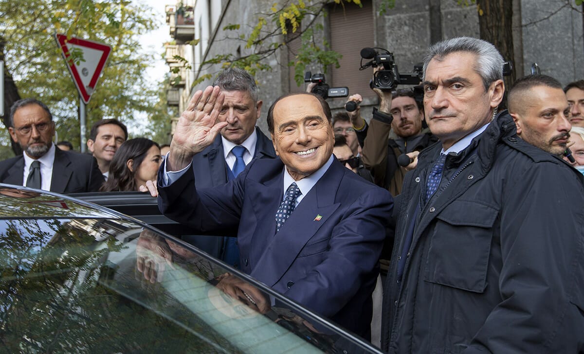 Il partito di Silvio Berlusconi preme per la riapertura dei termini