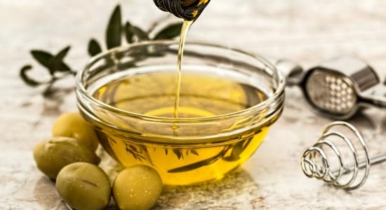 In molti assumono olio d’oliva prima di bere alcolici-proiezionidiborsa.it