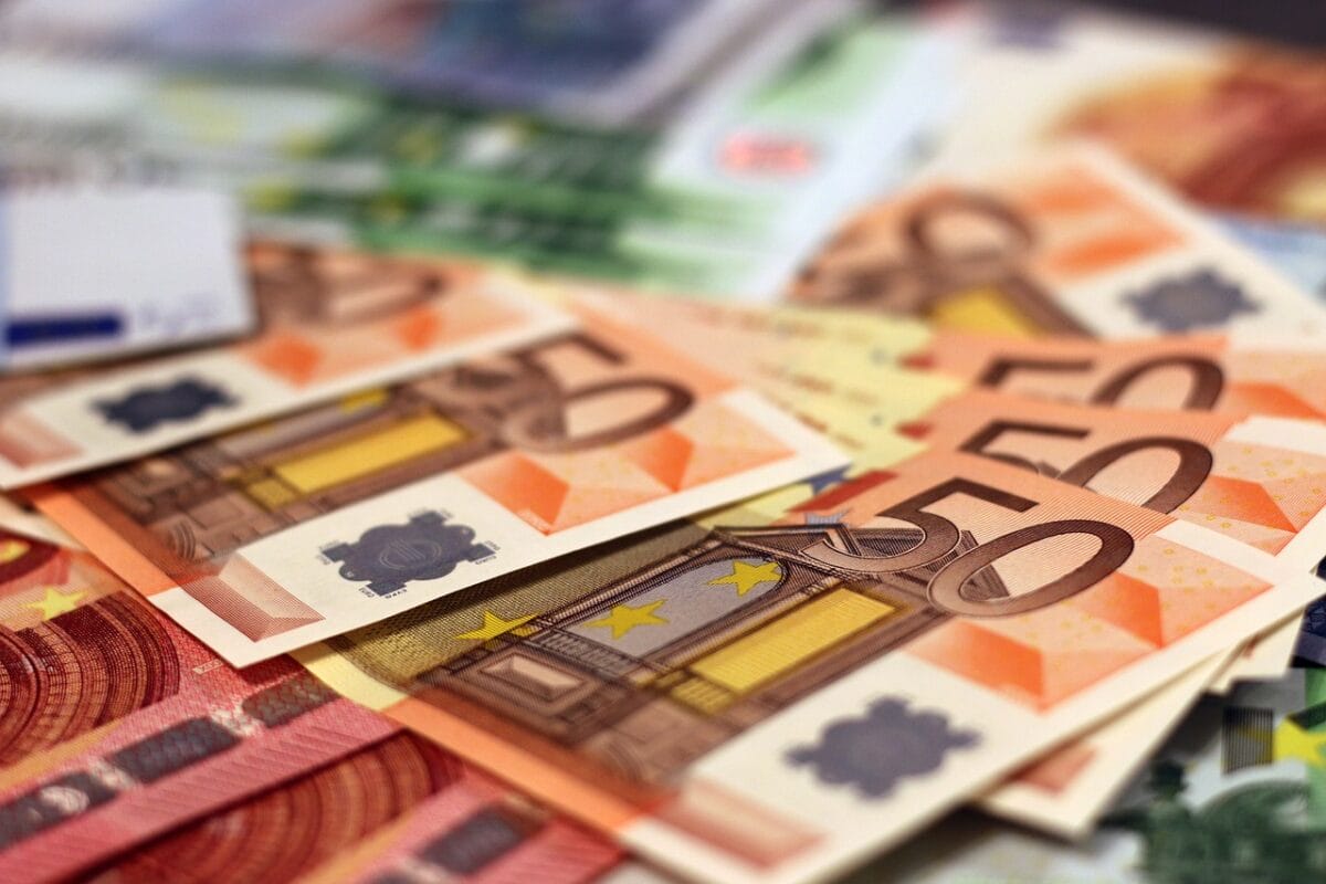 Lo stipendio mensile netto oscilla sui 1.450 euro-proiezionidiborsa.it