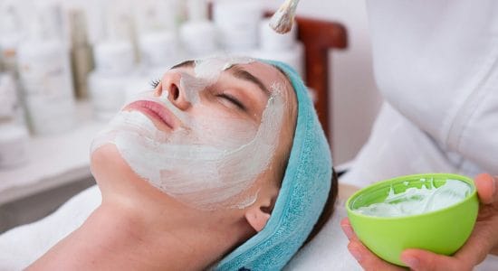 Maschera anti age per rughe distese ad effetto lifting naturale