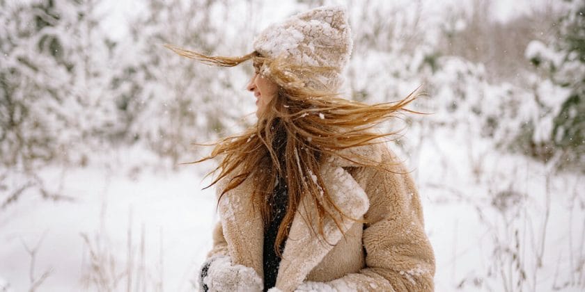 Tendenze invernali per capelli lunghi o corti alla moda