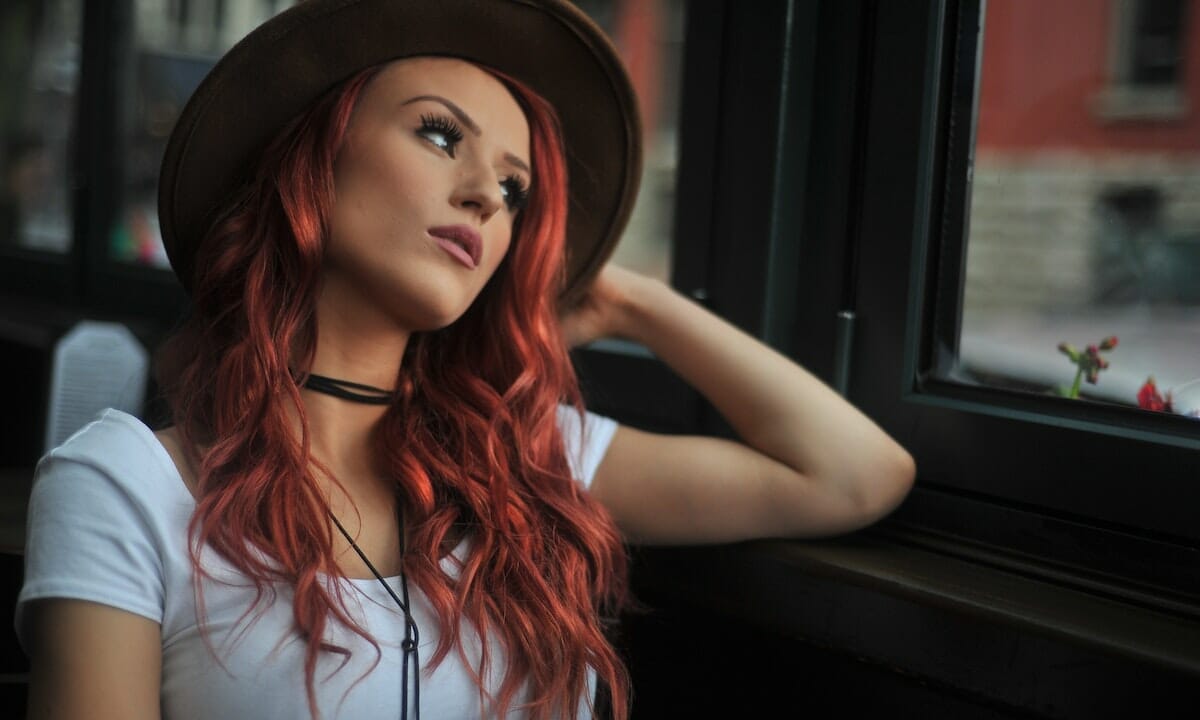 Torna di moda il colore ambra per i capelli