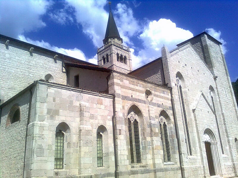 Venzone, Duomo dedicato a S. Andrea Apostolo-wikipedia.it