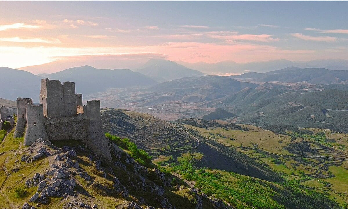 Voglia di un viaggio indimenticabile a Rocca Calascio