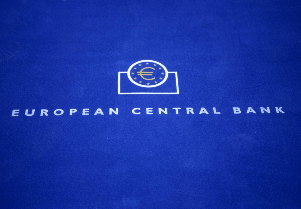 la BCE ha aumentato di mezzo punto percentuale il costo del denaro