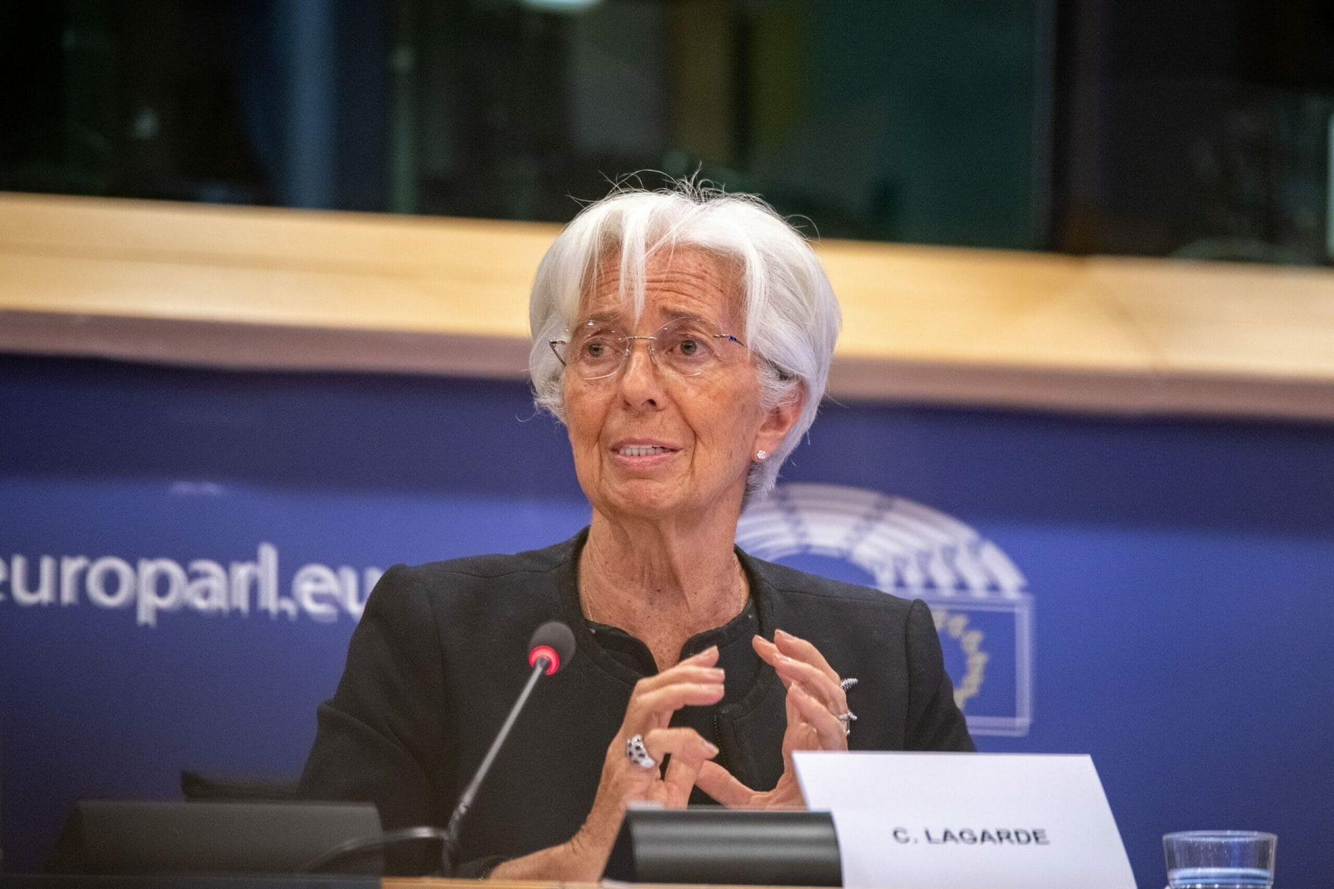 Christine Lagarde Presidente BCE. Riteniamo poco probabile un rialzo dei tassi nel breve termine