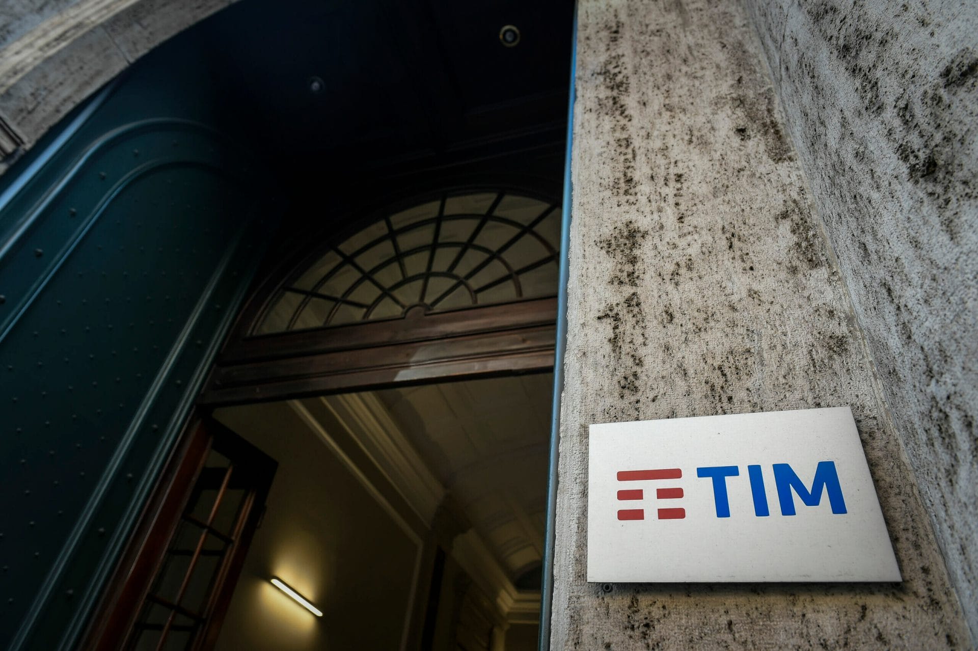 I prezzi di Telecom Italia da diversi anni sono lontani dai massimi di oltre il 90%