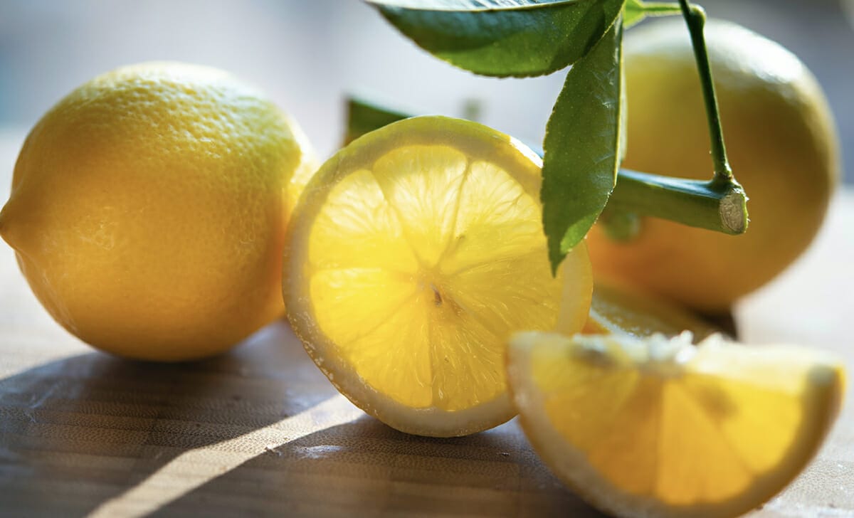 Per ottenere più succo di limone ci sono diversi metodi