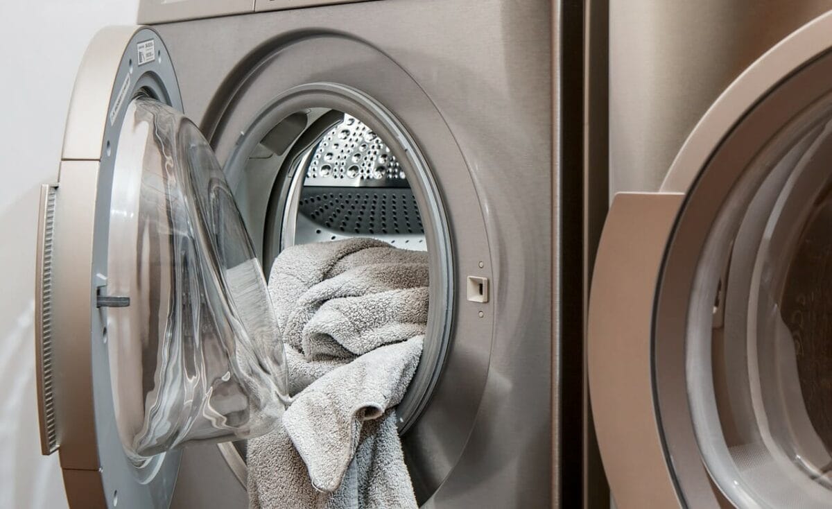 Controlliamo che il cattivo odore non provenga dalla lavatrice