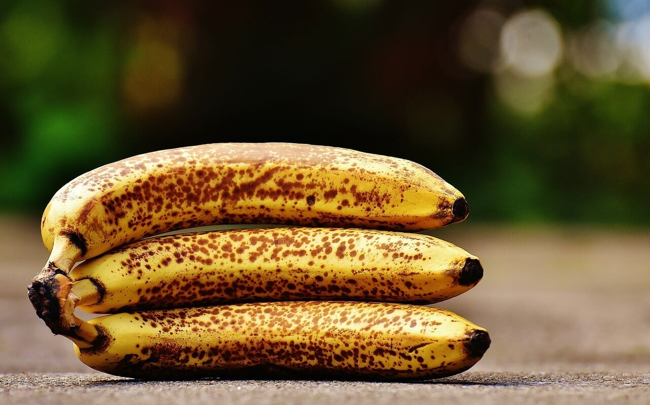 Cosa fare con le banane con la buccia nera?