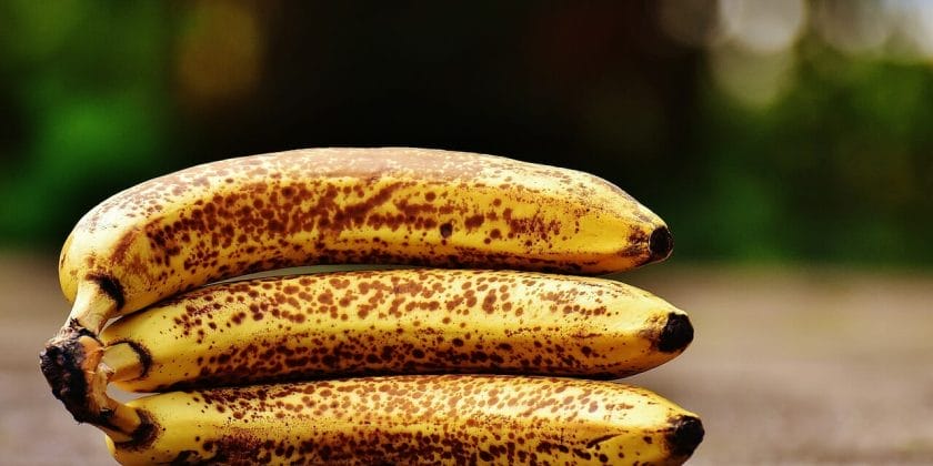 Cosa fare con le banane con la buccia nera?