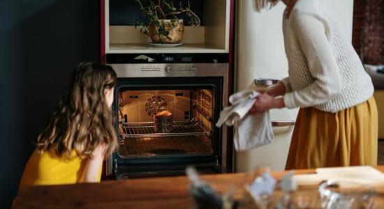Consigli pratici su come si può pulire il forno