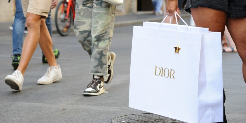 Con Dior, Saint Laurent e Acne Studio si apre la stagione moda a Parigi