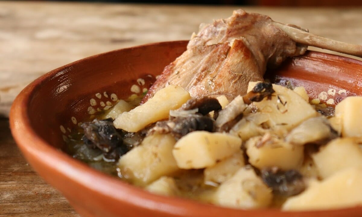 Coniglio in padella impeccabile