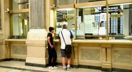 Il rischio dele banche italiane-foto sede della Banca d'Italia di Bari