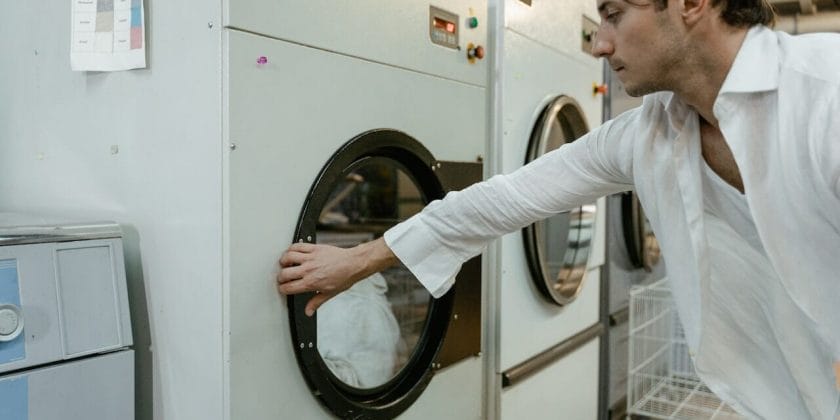 Perché gli uomini non sanno fare la lavatrice