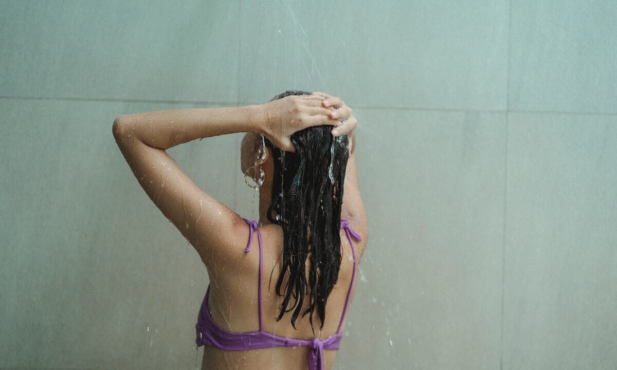 Quando lavare i capelli sporchi