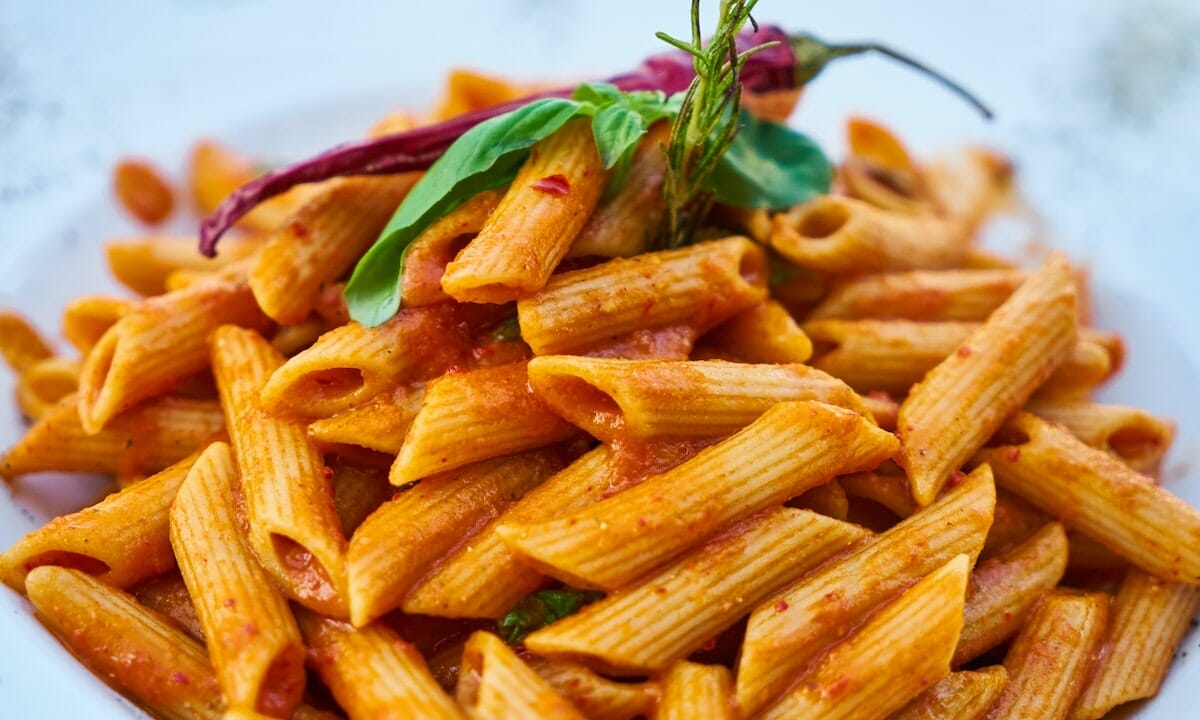 Si può mangiare la pasta alla sera