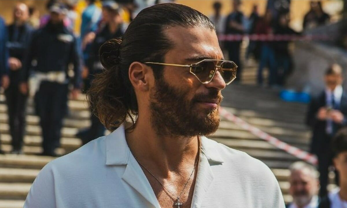 Barba morbida e attraente come quella di Can Yaman